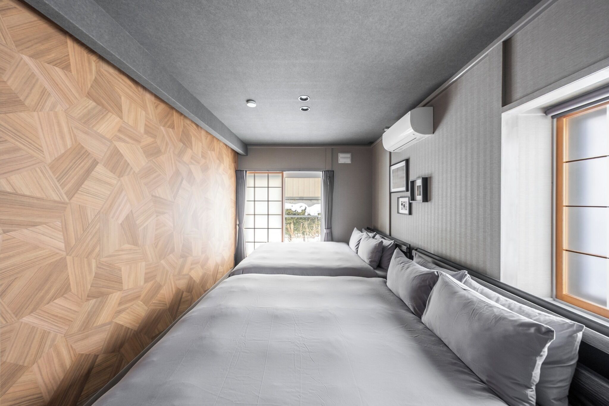 4 bedrooms, desk, iron/ironing board, free WiFi