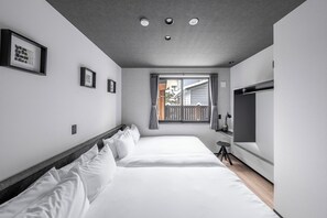 4 habitaciones, escritorio, tabla de planchar con plancha y wifi gratis