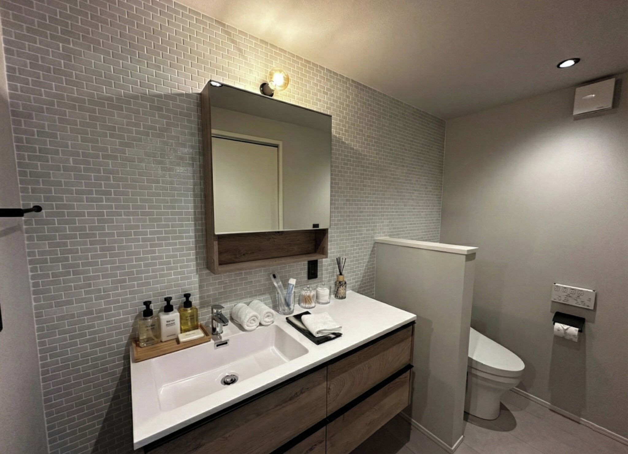 Hårtørrer, håndklæder