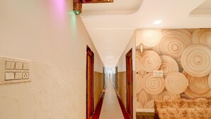 Ảnh chưa phân loại, 2 trong số 27 ảnh, nút