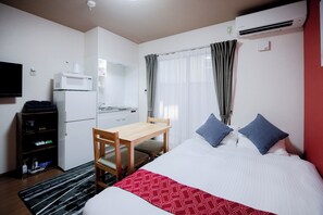 1 quarto, escrivaninha, Wi-Fi de cortesia, roupa de cama