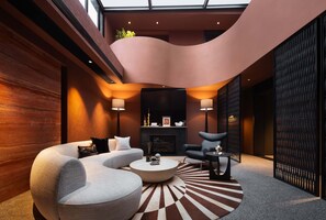 Quarto casal conforto | Área de estar | Brinquedos