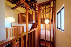 1 bedroom, desk, free WiFi, bed sheets - Entire house rental Walking distance to Asakusa  / Sumida Ward Tokyo (Sumida Ward)