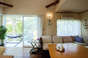 TV - Entire house available for rent | Covered BBQ  ne / Sumoto City Hyōgo (Sumoto City)