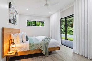 4 Schlafzimmer, Bügeleisen/Bügelbrett, WLAN, Bettwäsche