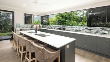 Microwave, oven, stovetop, dishwasher