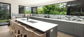 Rainforest Escape w/ Private Pool & Mountain Views