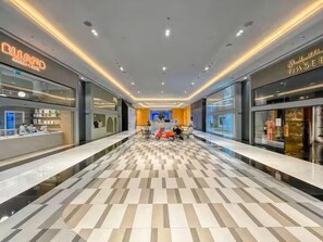 Shopping mall - Vogue Park Tower DIFC  (Dubai)