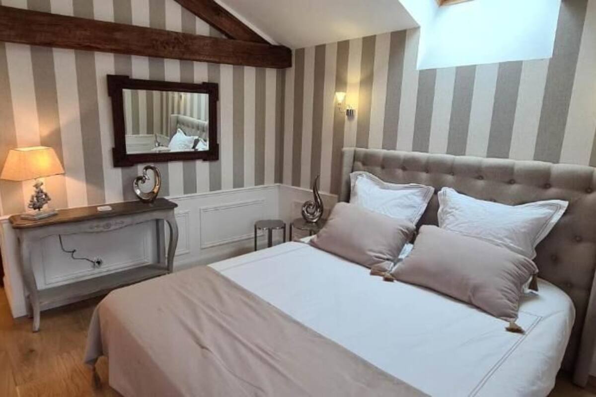 Cortinas blackout y sistema de insonorización