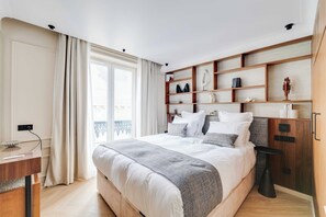 3 bedrooms, desk, iron/ironing board, Internet - Spacious Apartment a/c 3BR/8P - Grand boulevards (Paris)
