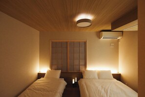4 habitaciones, escritorio, tabla de planchar con plancha y wifi gratis 