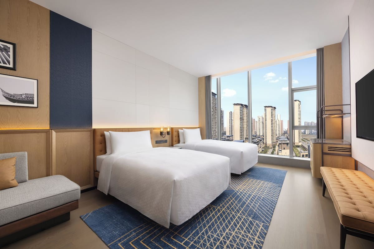 Room, 2 Double Beds, City View