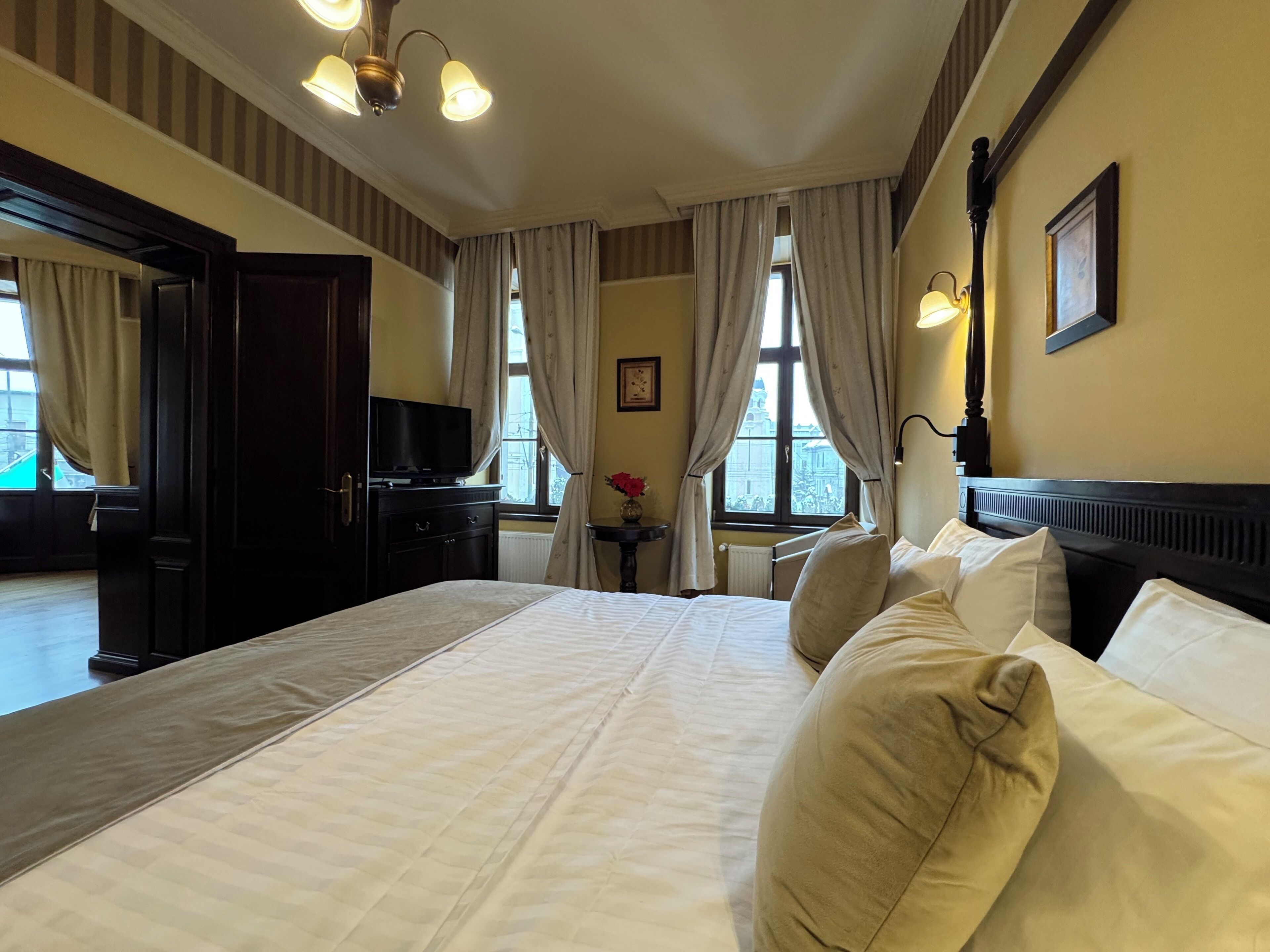 Appartamento Premium | Una cassaforte in camera, tende oscuranti, insonorizzazione