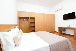 3 bedrooms, iron/ironing board, travel cot, free WiFi - Appartamento 150 mq. per famiglie e gruppi di amici (Catania)