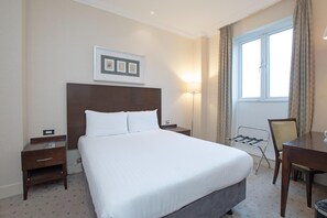 Unclassified image, 3 of 23, button - Standard family room for 4(2A+2C) (Bournemouth)