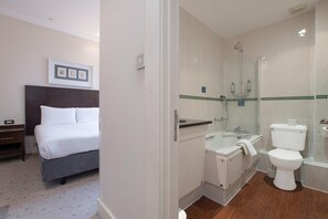 Unclassified image, 5 of 23, button - Standard family room for 4(2A+2C) (Bournemouth)