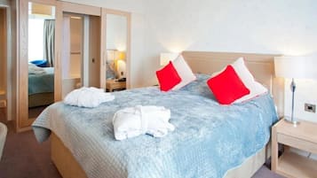 1 bedroom, iron/ironing board