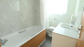Douche, serviettes fournies