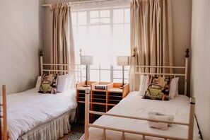 Casa Standard, 3 camere da letto, patio, vista giardino | Wi-Fi gratuito