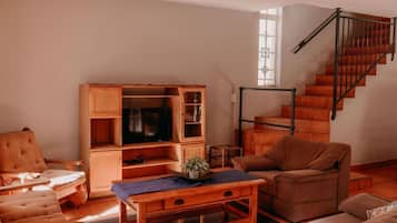 Nhà Tiêu chuẩn, 3 phòng ngủ, sân hiên, quang cảnh vườn | Khu phòng khách