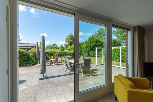 Modernly furnished bungalow for 4 people
