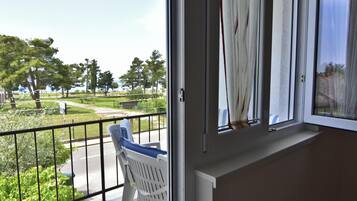 Apartment, 3 Bedrooms, Balcony, City View | Balcony