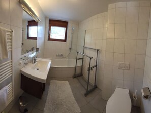 Haartrockner, Handtücher