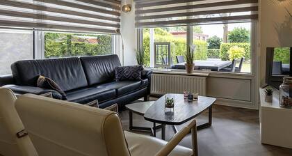 3 bedroom accommodation in Lemmer