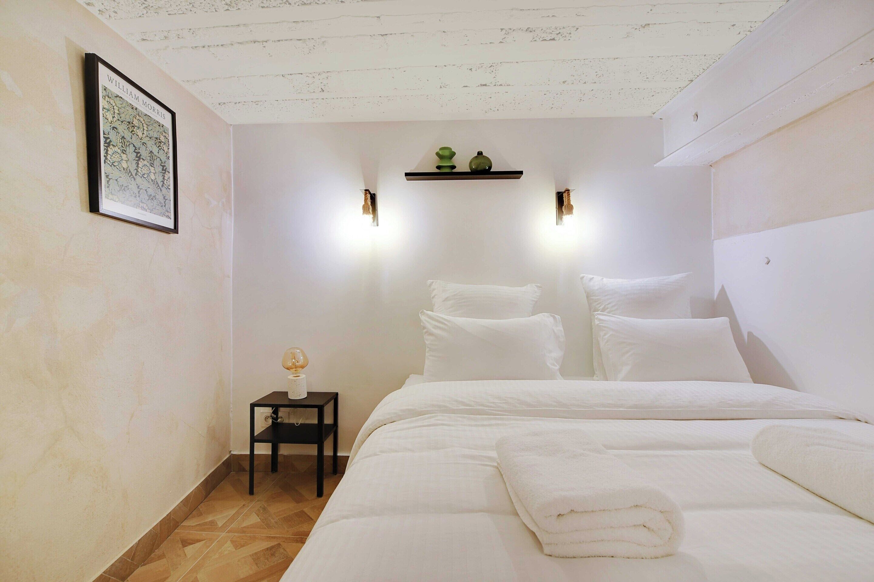 1 chambre, espace de travail pour ordinateur portable