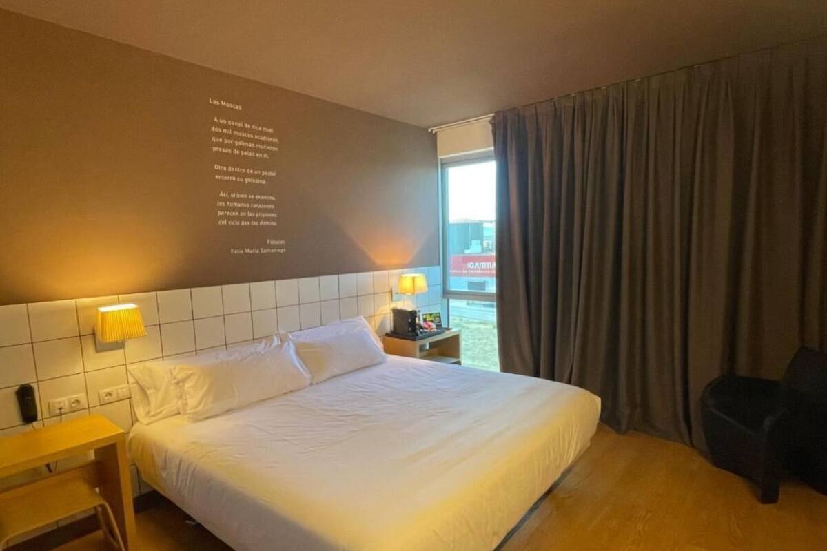 Chambre Double Supérieure | Coffres-forts dans les chambres, rideaux occultants, Wi-Fi gratuit