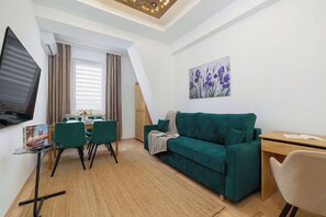 Televisión, oficina