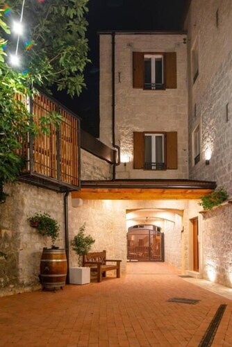 Luxury apartments White house