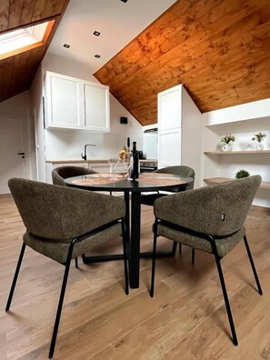 Comfort Apartment, City View | Dining - Luxury apartments White house (Sinj)