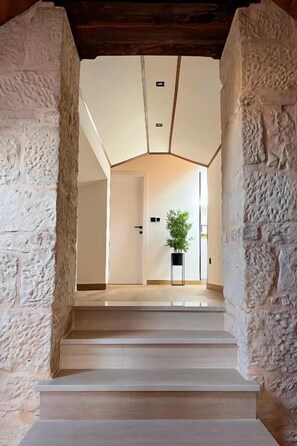 Apartamento Confort, vistas a la ciudad | Interior