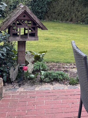 المنطقة المحيطة بالمنشأة