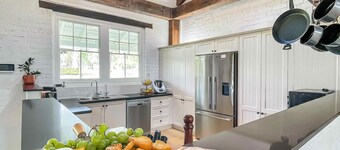 Nine Hunters Estate - Resort-style escape you're sure to love