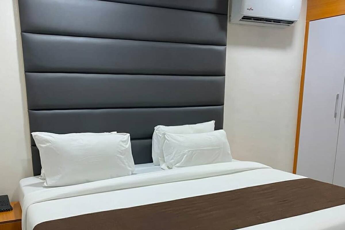 In-room safe, desk, laptop workspace, blackout curtains