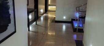 Henods Luxury  Suites