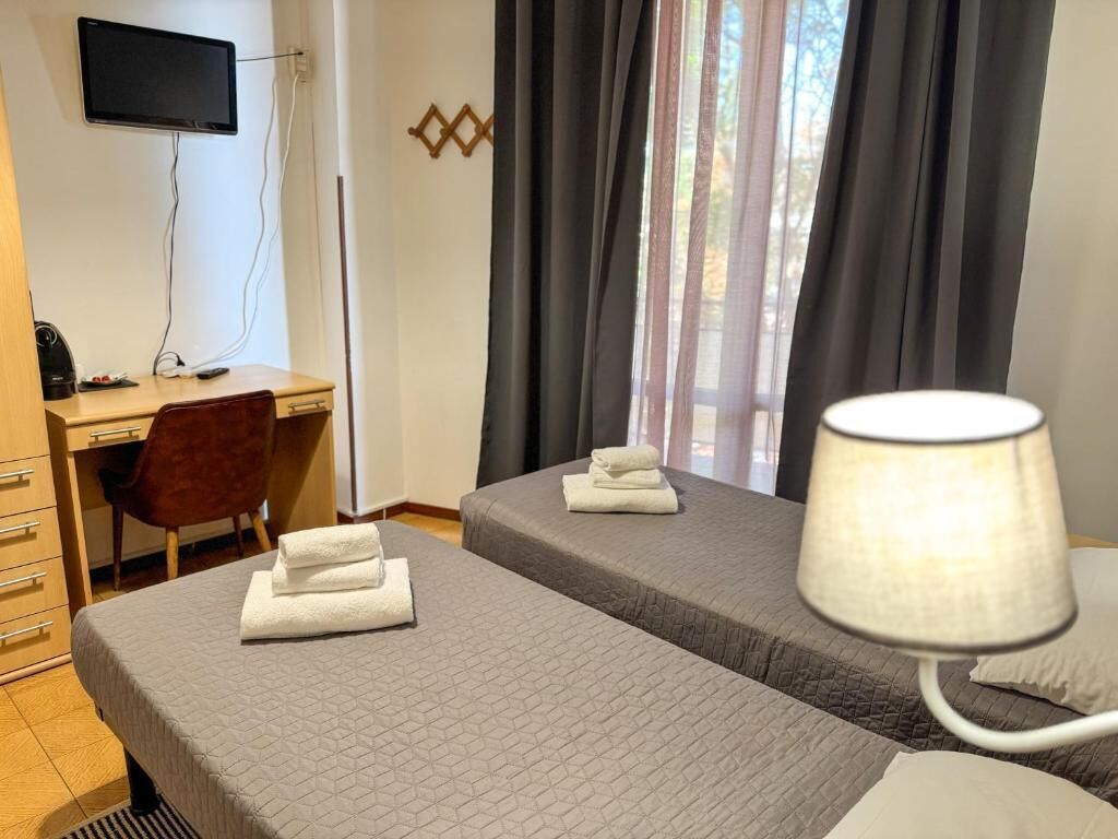 Standard Twin Room, Balcony, City View