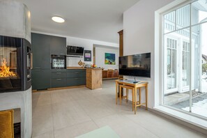 Interior - Modern living close to the beach for up to 6 people (Dierhagen)