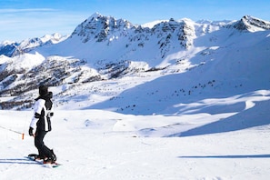 Skidåkning och snöaktiviteter