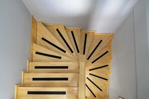 Deluxe Duplex, 2 Bedrooms, Kitchen | Premium bedding, desk, laptop workspace, blackout drapes - Gokmen Suites (Antalya)