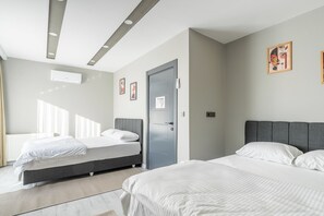 Deluxe Duplex, 2 Bedrooms, Kitchen | Premium bedding, desk, laptop workspace, blackout drapes - Gokmen Suites (Antalya)
