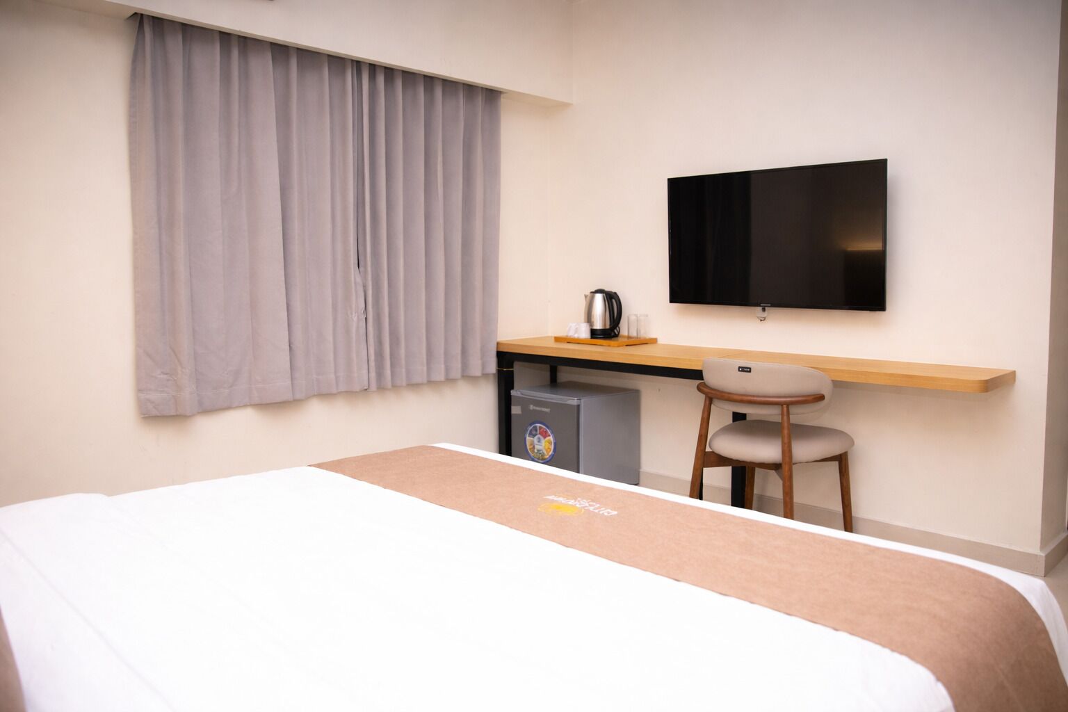 In-room safe, individually decorated, individually furnished, desk