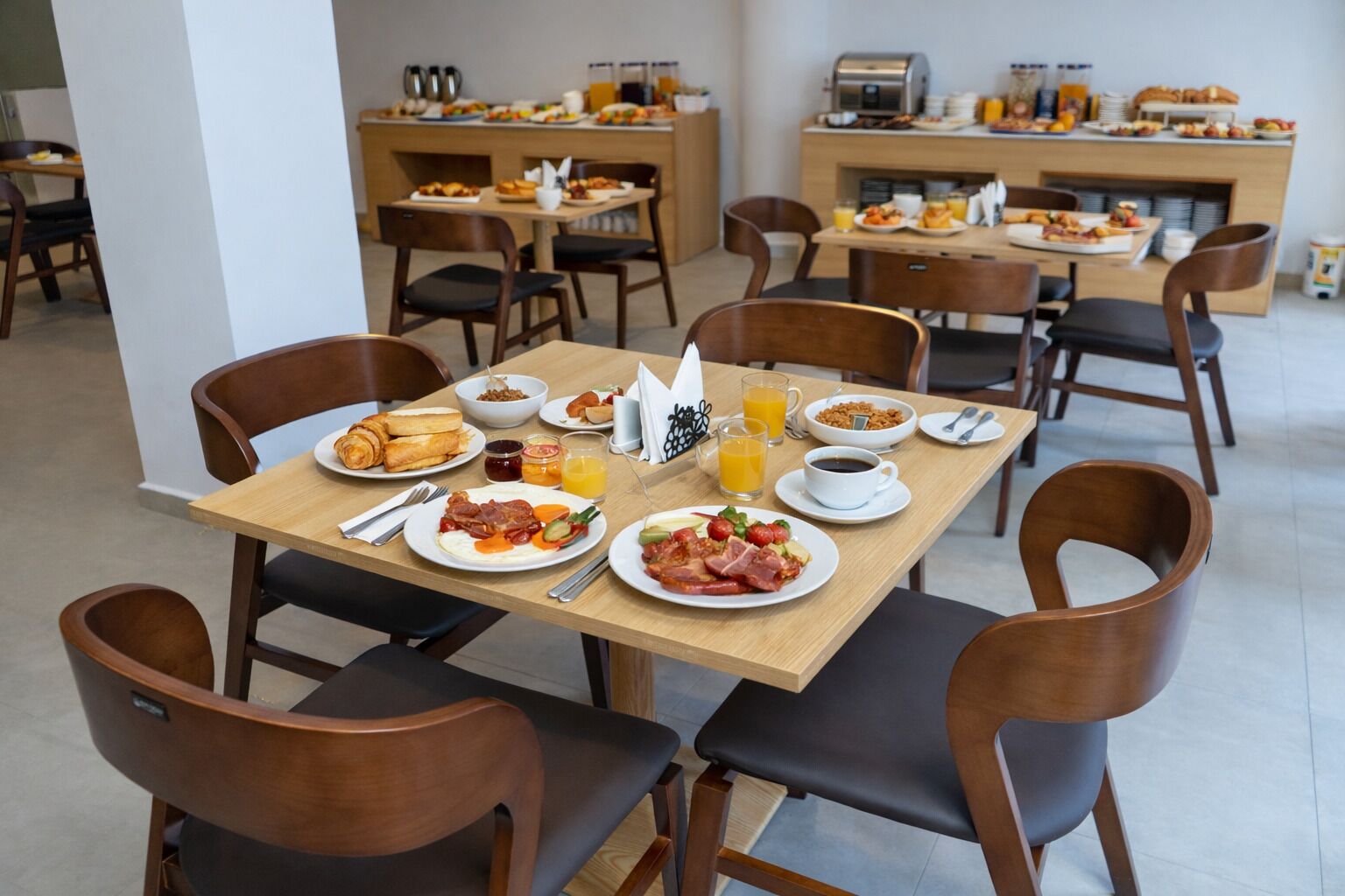 Gratis frukostbuffé varje dag 