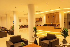 Lobby - City Crown Hotel (Dar es Salaam)