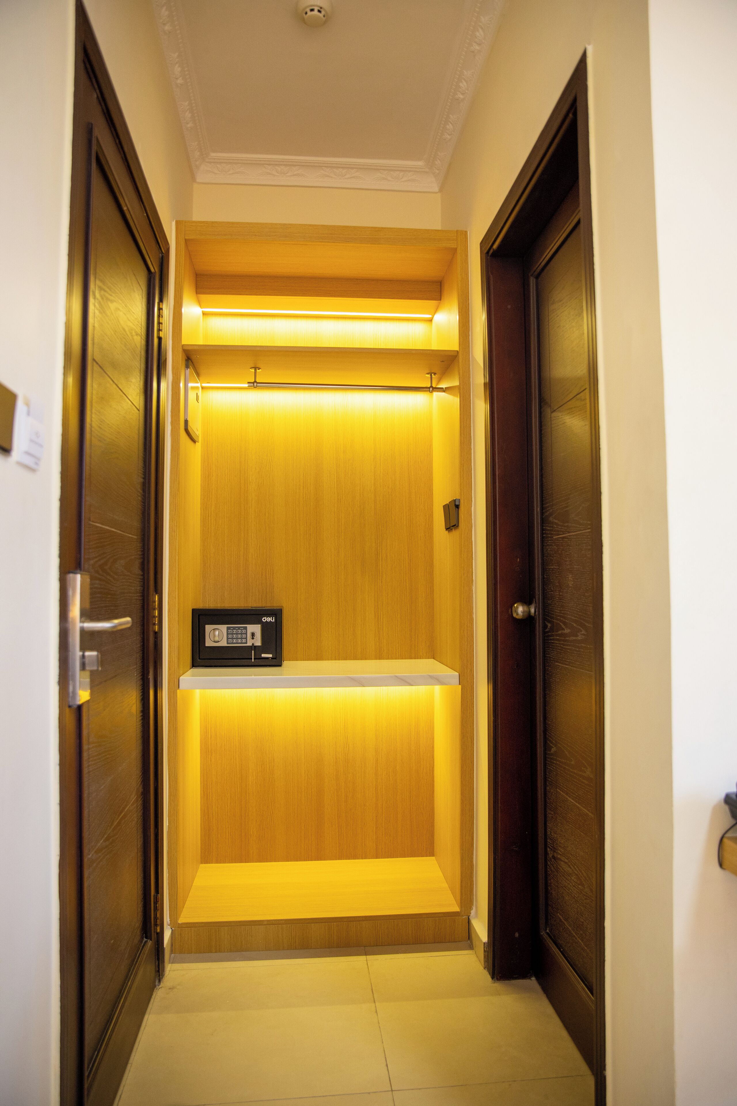 Värdeförvaringsskåp på rummet, individuell inredning och unika möbler