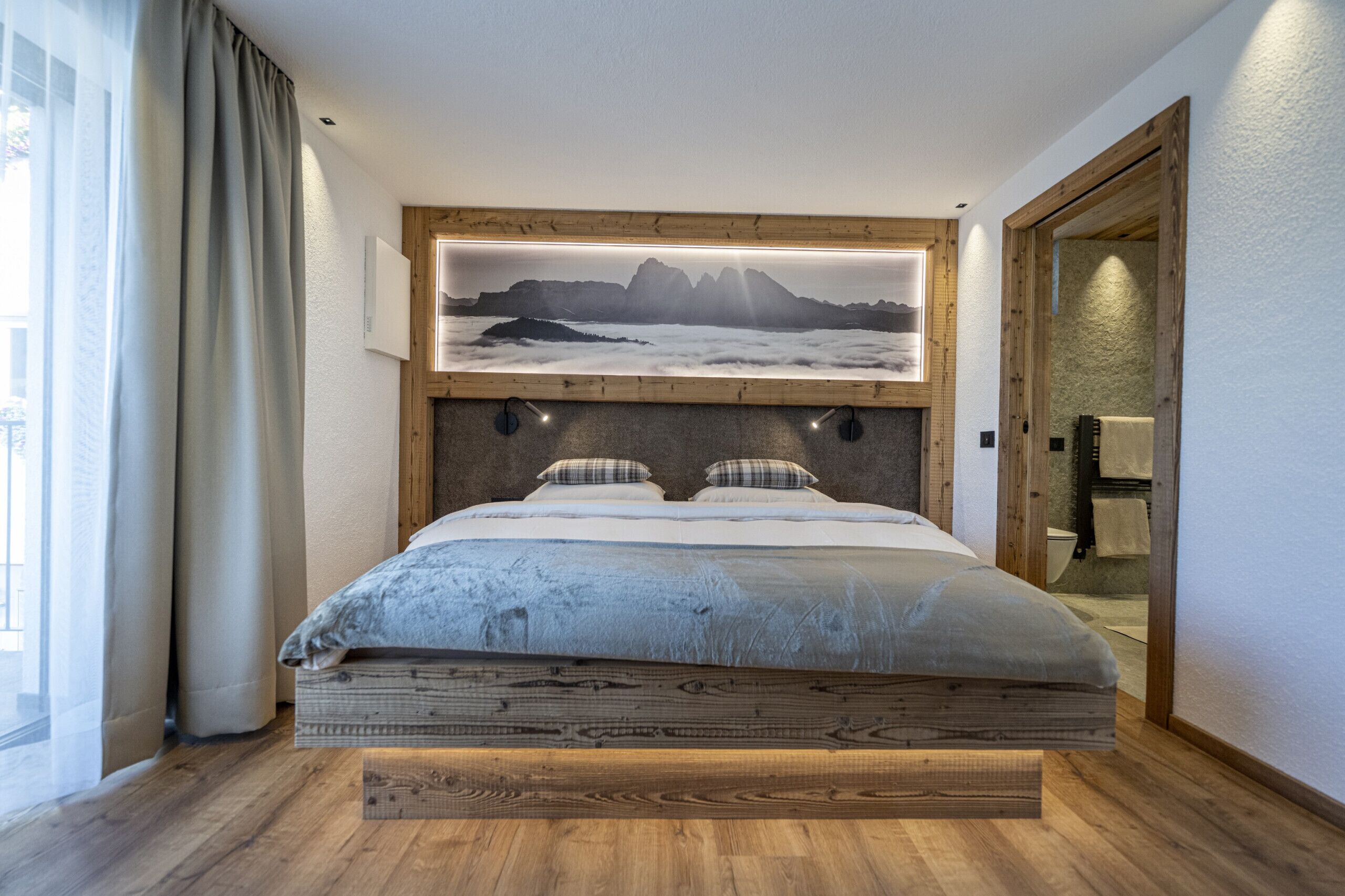 2 bedrooms, WiFi (free), bed sheets