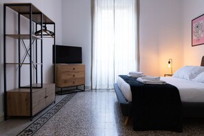 Iron/ironing board, WiFi, bed sheets - qFlat Prati Cozy apartment Vatican (Roma)