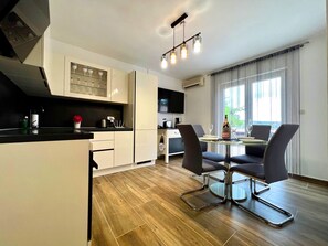 Fridge, microwave, oven, stovetop - Villa Olivija - Dream beachfront apartment for 4 people! (Stara Novalja)